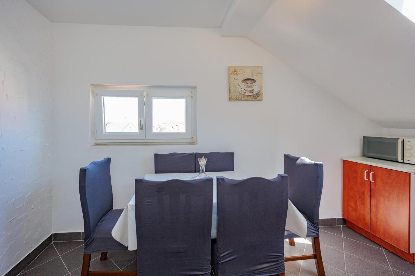Crowonder Lucky Holiday House With Pool And Patio 30 Meters From The Beach Zadar Buitenkant foto