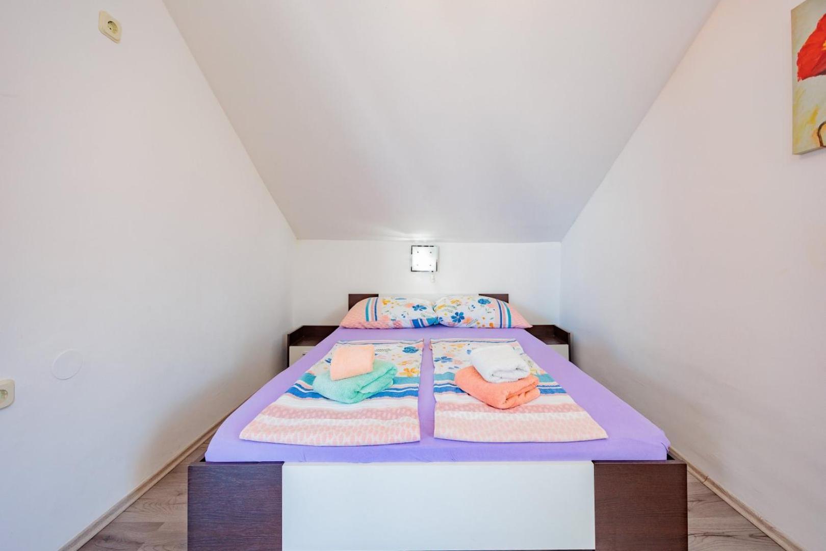 Crowonder Lucky Holiday House With Pool And Patio 30 Meters From The Beach Zadar Buitenkant foto