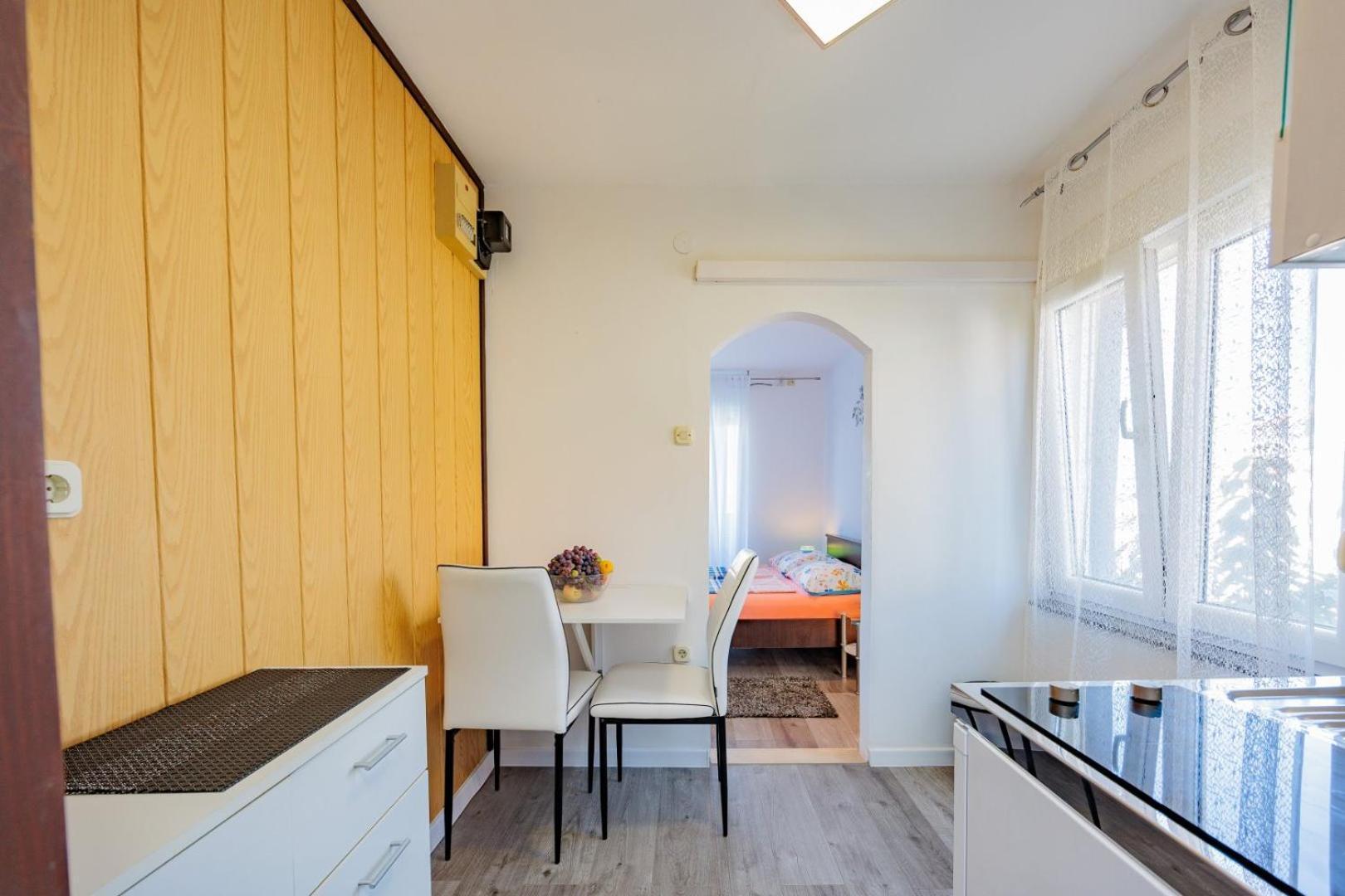 Crowonder Lucky Holiday House With Pool And Patio 30 Meters From The Beach Zadar Buitenkant foto