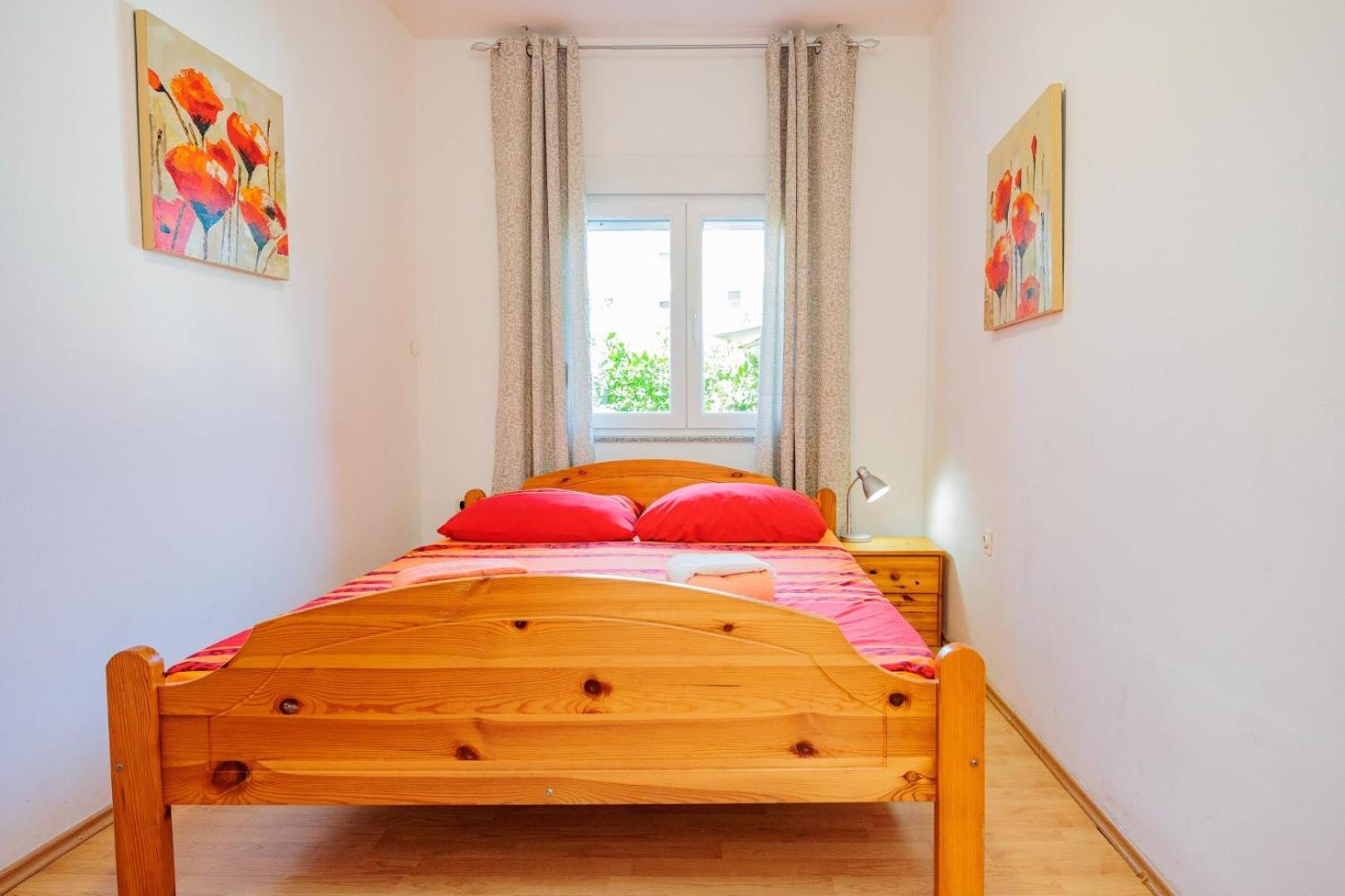 Crowonder Lucky Holiday House With Pool And Patio 30 Meters From The Beach Zadar Buitenkant foto